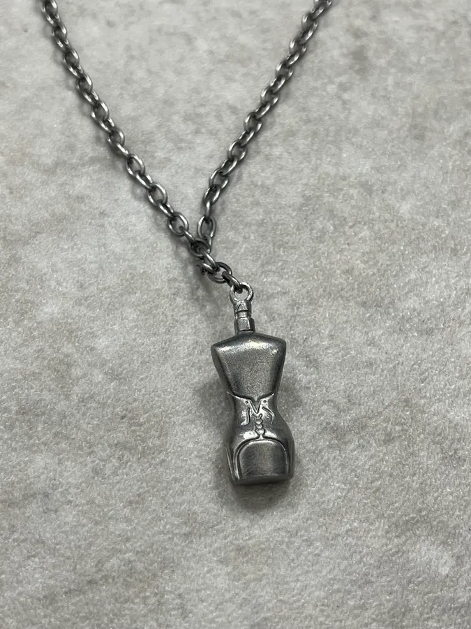 2000s Jean Paul Gaultier Classic Women Bust Silver Necklace - Image 5
