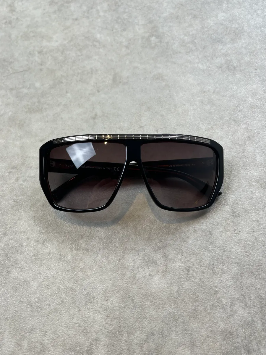 2000s John Galliano Acetate Shield Black Sunglasses - Image 2