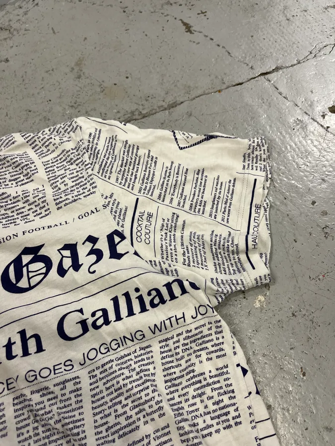 2000s John Galliano Newspaper White Polo - Image 5