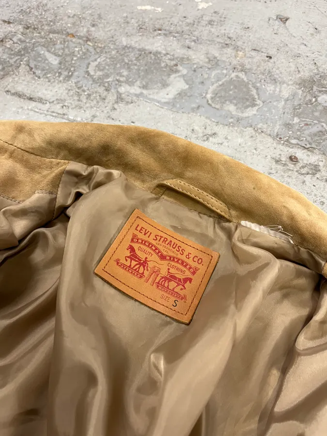 2000s Levi’s Camel Suede Leather Trucker Jacket - Image 10