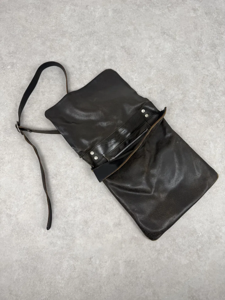 2000s Maison Martin Margiela Brown Eroded Leather Shoulder Bag - Image 8