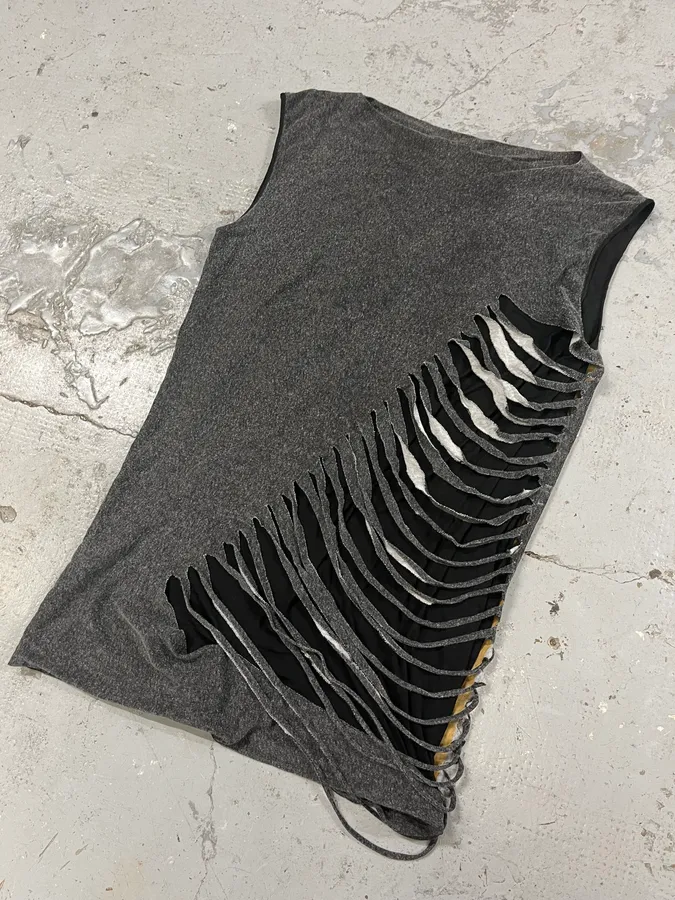 2000s Maison Martin Margiela Grey Fringe Distressed Tank Top - Image 2