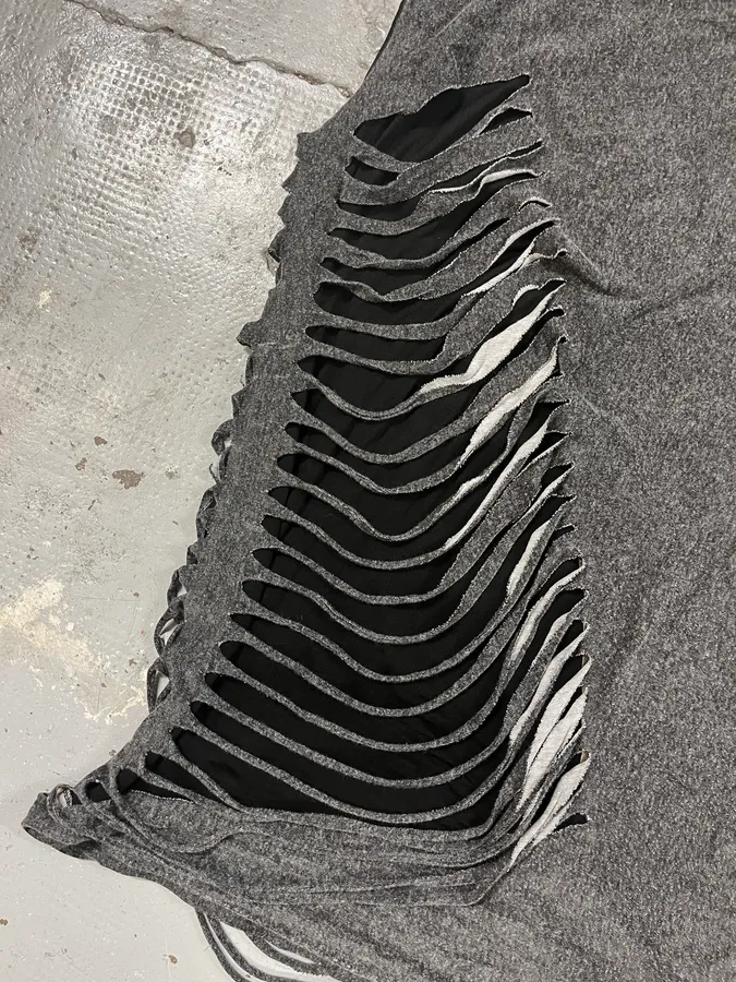 2000s Maison Martin Margiela Grey Fringe Distressed Tank Top - Image 5