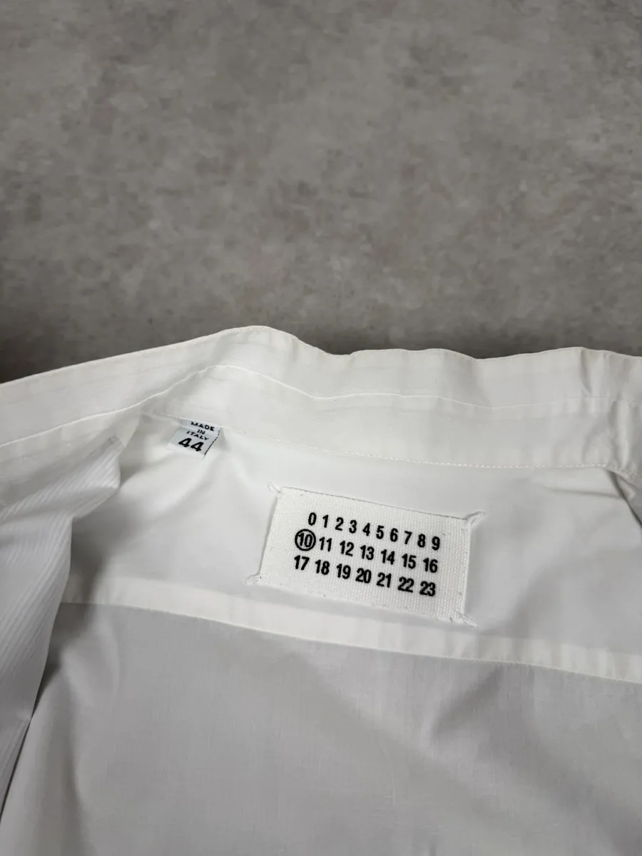2000s Maison Martin Margiela White Stripped Signature Shirt - Image 6