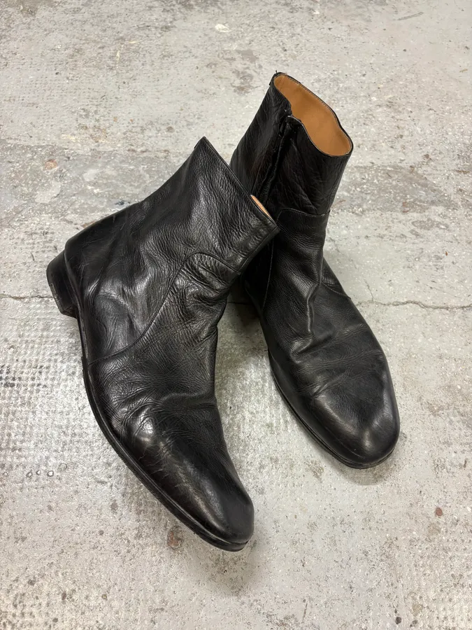 2000s Margiela Black Leather Boots - Image 5