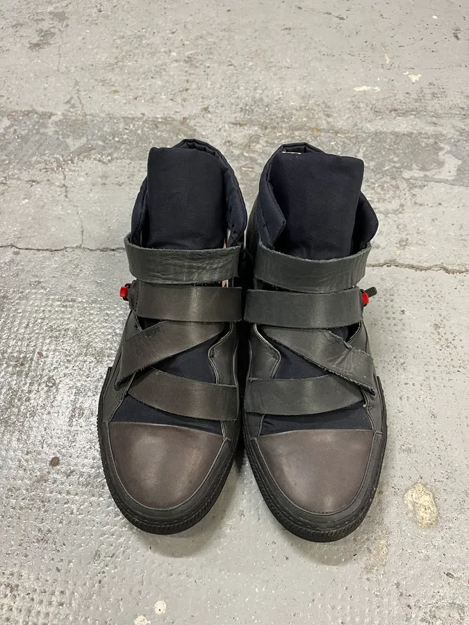 2000s Marithé + François Girbaud Grey Scratches Leather Sneakers - Image 2