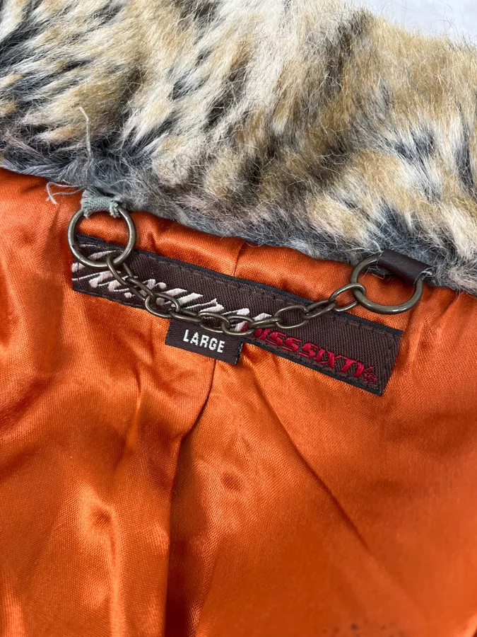 2000s Miss Sixty Faux Fur Leopard Print Jacket - Image 10
