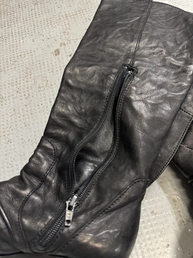 2000s Miu Miu Futuristic Black Leather Boots - Image 8