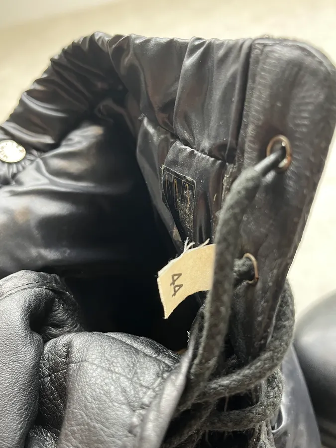 2000s Moncler Black Puffer Leather High Boots - Image 9