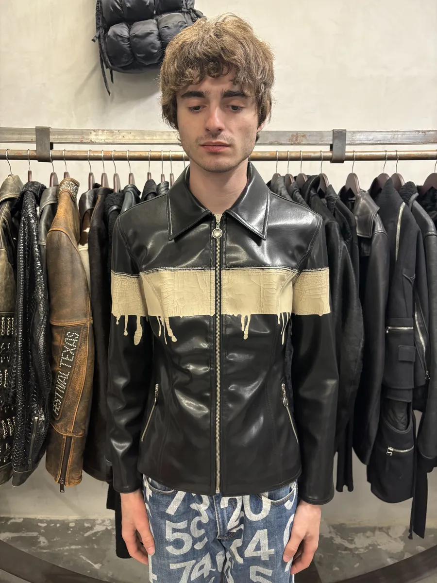 2000s Moschino Black Painted Effect Light Jacket - Image 4