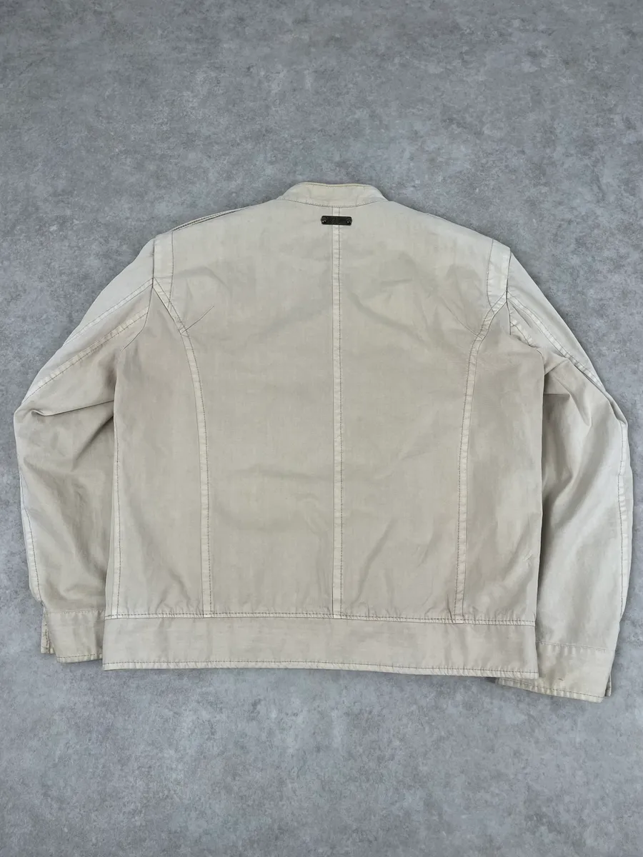 2000s Moschino Cargo Beige Jacket - Image 6