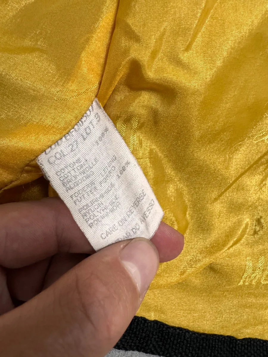2000s Moschino Cargo Utility Beige Vest - Image 8