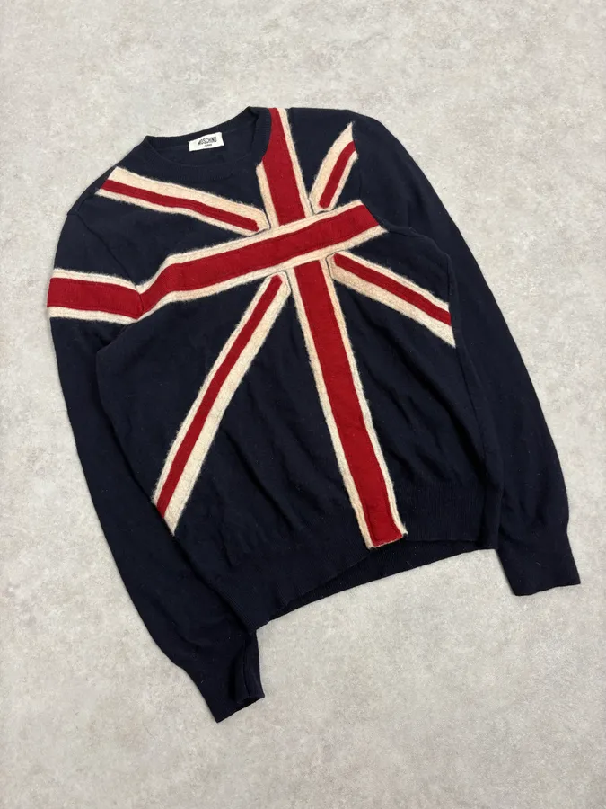 2000s Moschino UK Flag Wool Sweater - Image 4