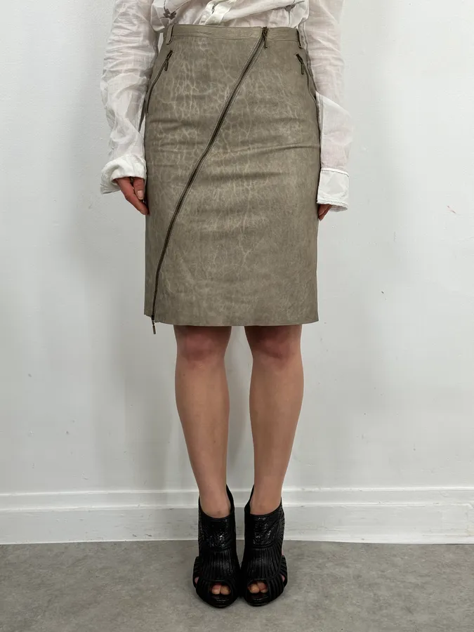 2000s Plein Sud Asymmetrical Zip Beige Leather Skirt - Image 2