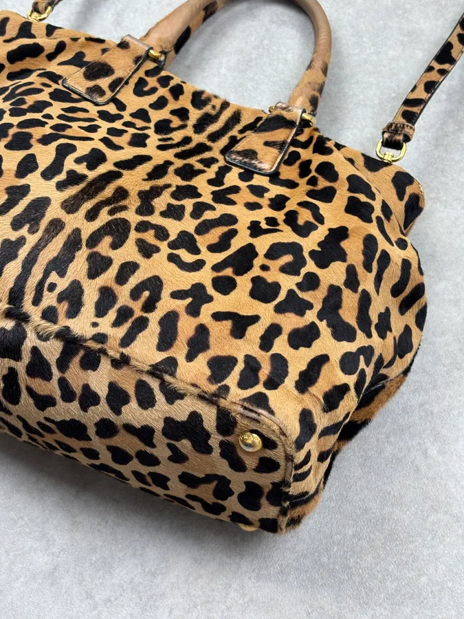 2000s Prada Beige Calf Hair Leopard Print Handle Bag - Image 14
