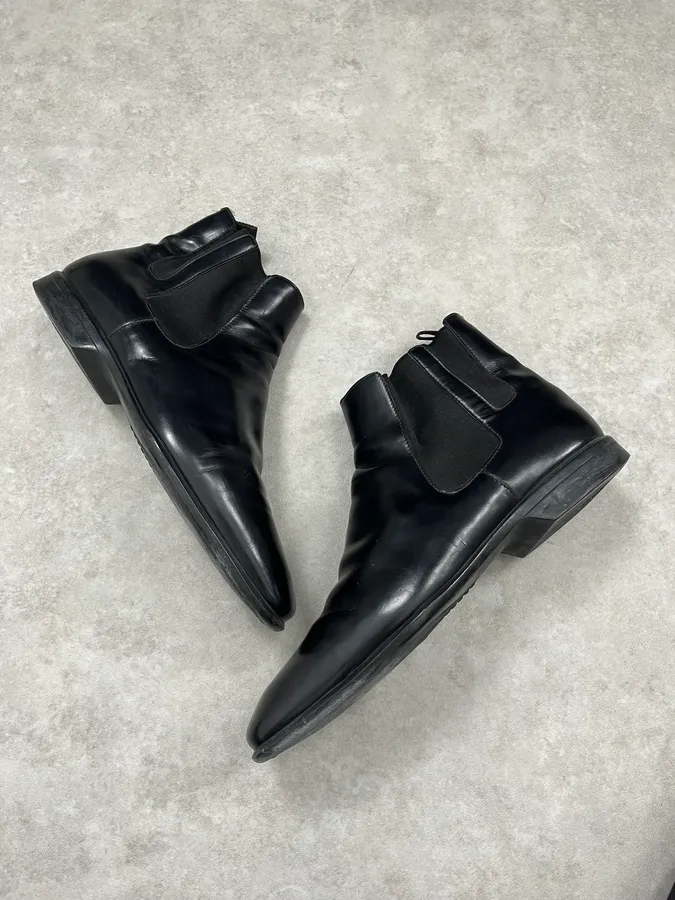 2000s Prada Black Classy Leather Boots - Image 5