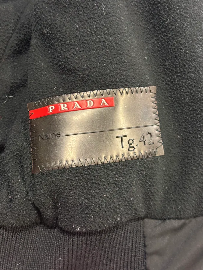 2000s Prada Black Classy Nylon Jacket - Image 12