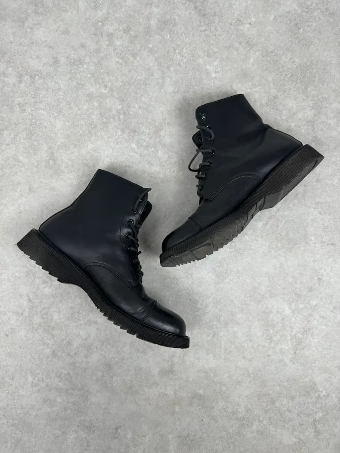 2000s Prada Black Leather Boots - Image 5