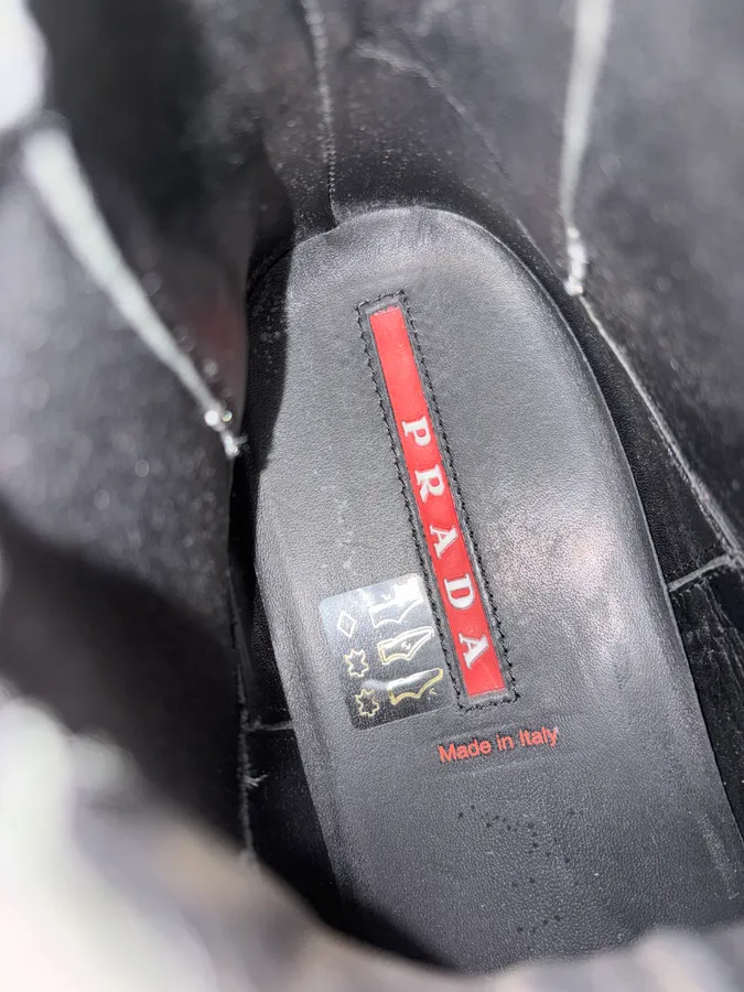 2000s Prada Black Leather Chelsea Boots - Image 12