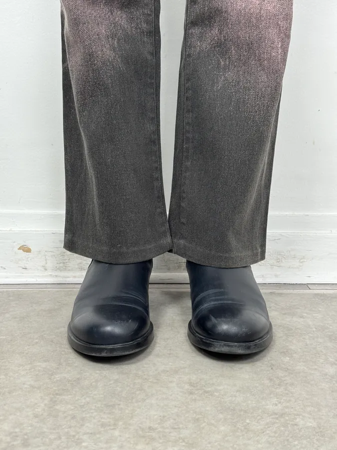 2000s Prada Black Leather Chelsea Boots - Image 2