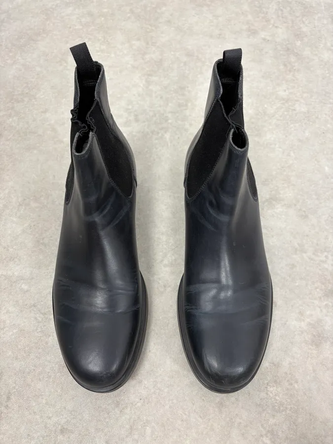 2000s Prada Black Leather Chelsea Boots - Image 4