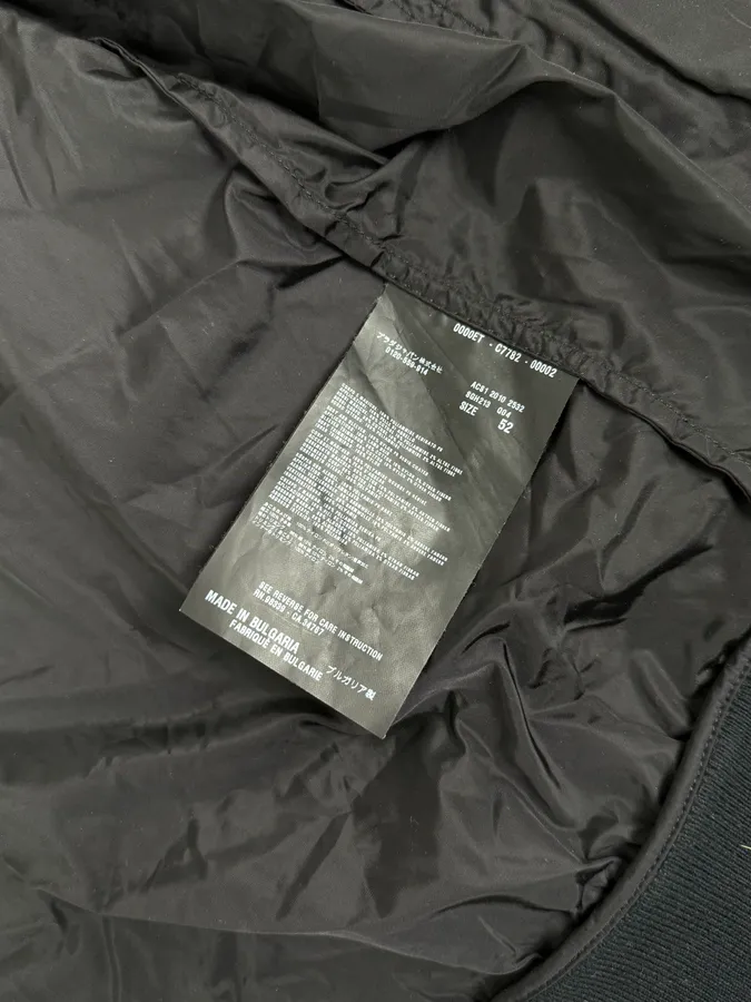 2000s Prada Black Nylon Bomber Jacket - Image 10
