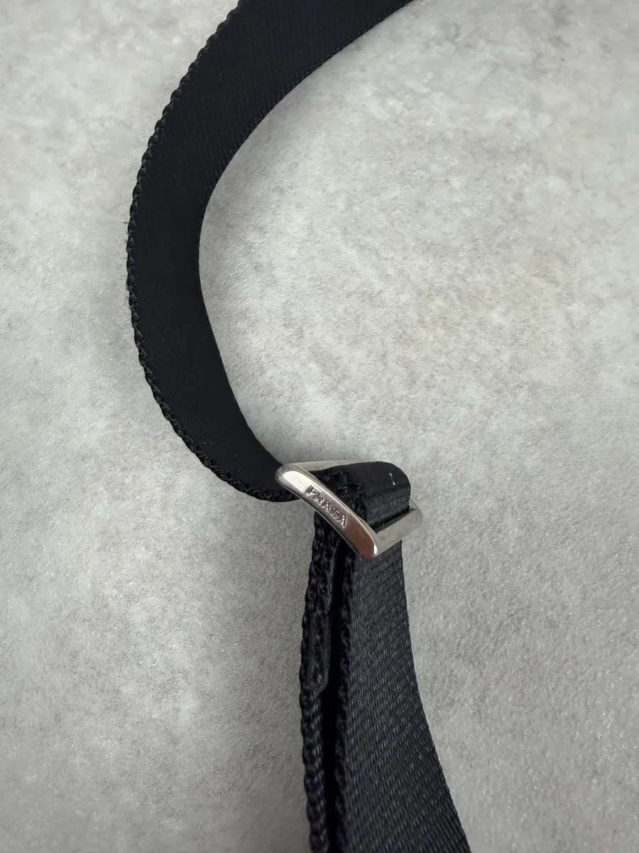 2000s Prada Black Nylon Shoulder Bag - Image 7