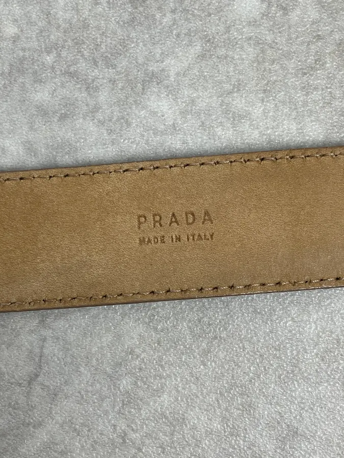 2000s Prada Camel Eroded Leather Belt - Image 7