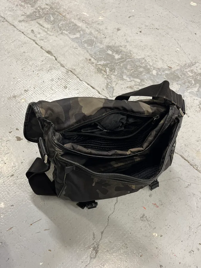 2000s Prada Camo Messenger Shoulder Bag - Image 10