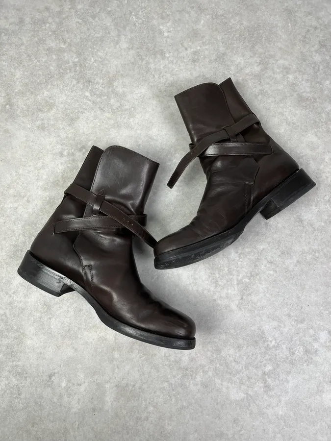 2000s Prada Dark Brown Classy Leather Boots - Image 4