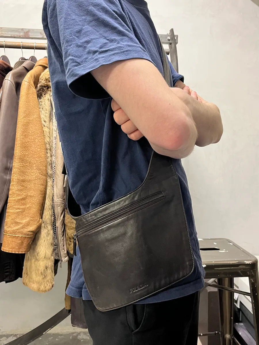 2000s Prada Dark Brown Leather Vest Bag - Image 3