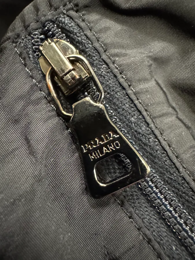 2000s Prada Gore-Tex Black Black Nylon Jacket - Image 7