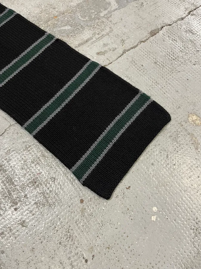 2000s Prada Grey & Green Wool Scarf - Image 4