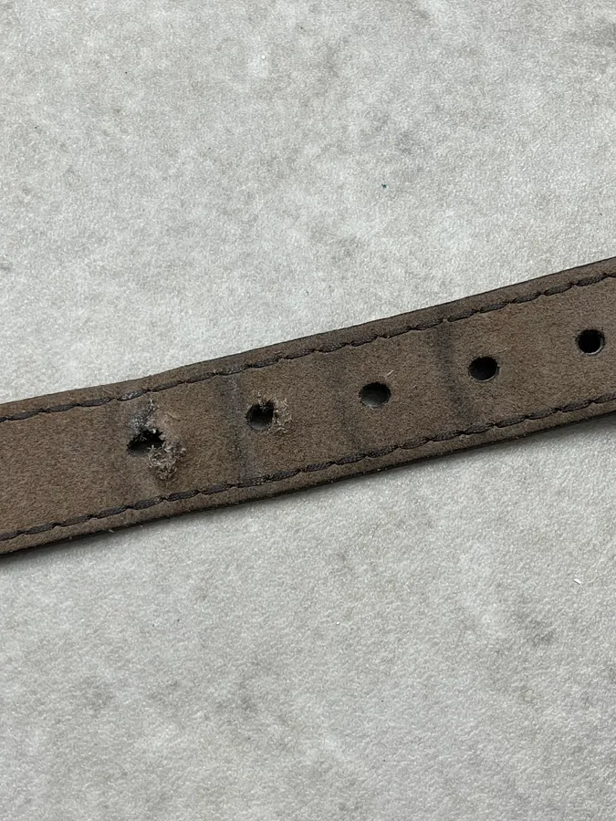 2000s Prada Grey Suede Leather Belt - Image 8