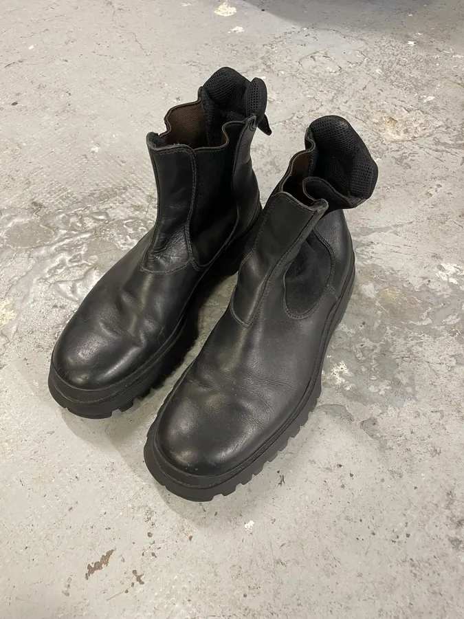 2000s Prada Hybrid Leather Black Boots - Image 4