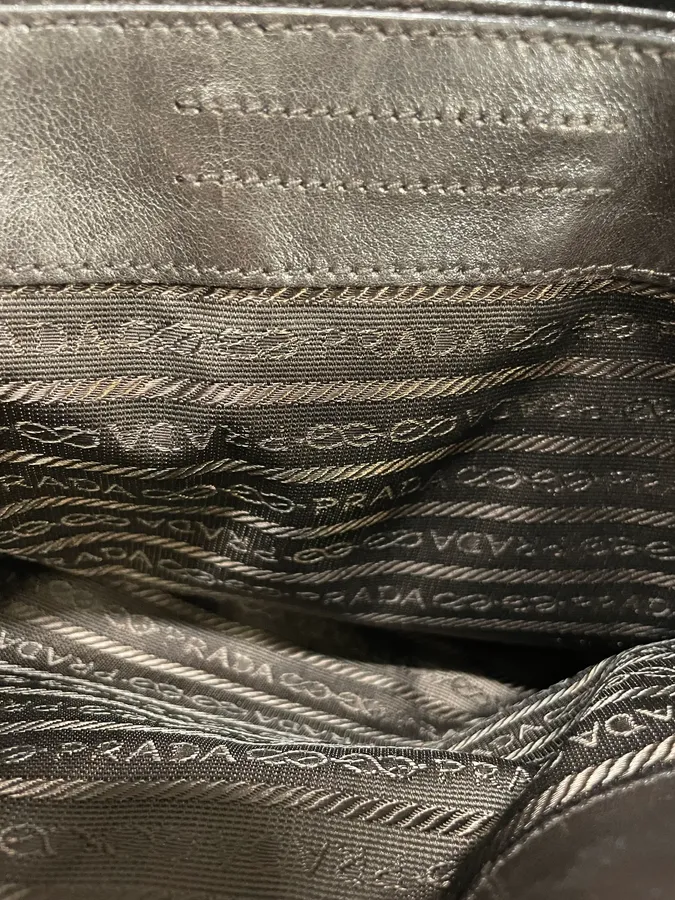 2000s Prada Hybrid Leather Shoulder Bag - Image 10