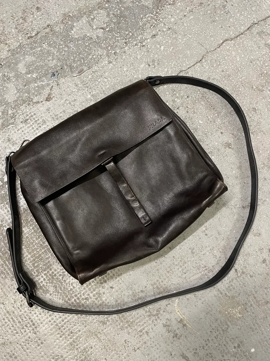 2000s Prada Hybrid Leather Shoulder Bag - Image 4