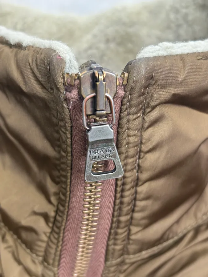 2000s Prada Khaki Nylon Puffer Bomber Jacket - Image 10