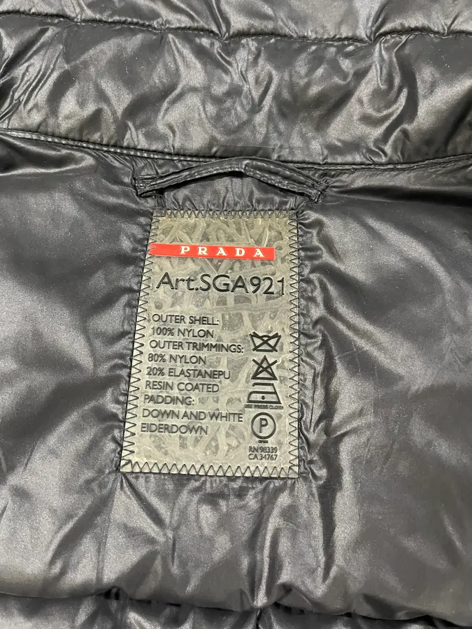 2000s Prada Linea Rossa Black Puffer Jacket - Image 9