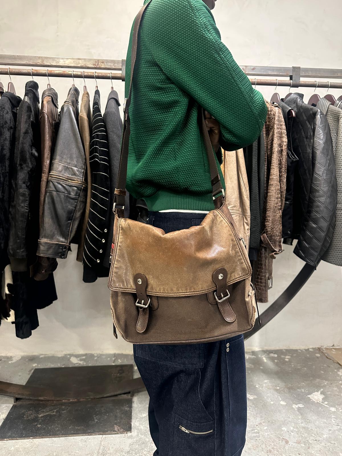 2000s Prada Linea Rossa Brown Leather Distressed Shoulder Bag - Image 6