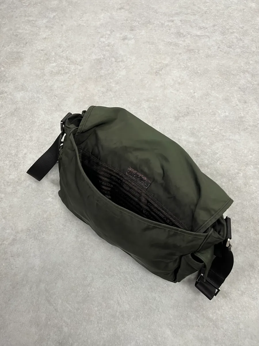 2000s Prada Linea Rossa Military Green Shoulder Bag - Image 9