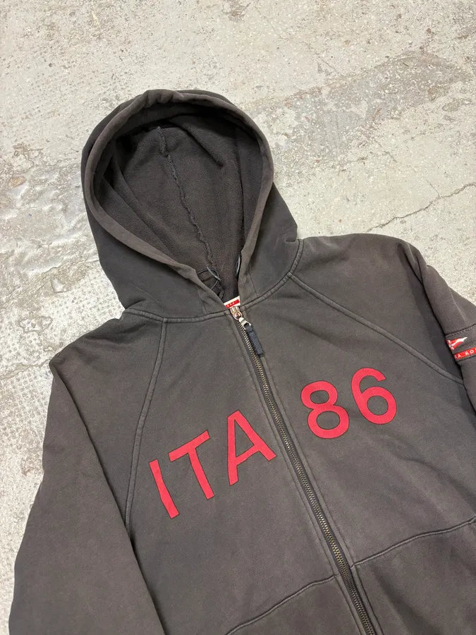 2000s Prada Luna Rossa Italia Faded Black Zip-Up Hoodie - Image 5