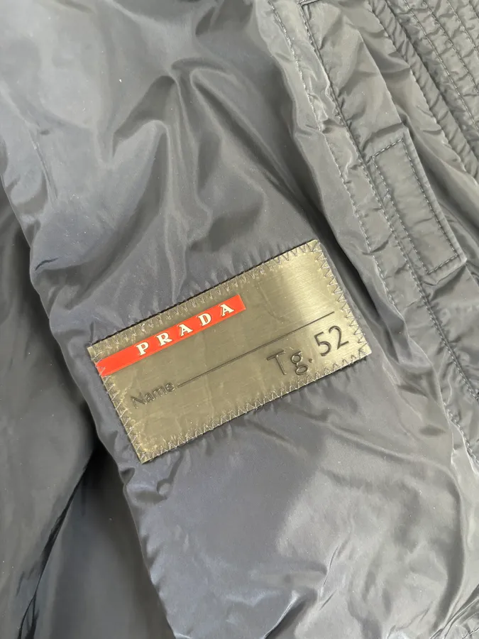 2000s Prada Navy Linea Rossa Windbreaker Jacket - Image 11
