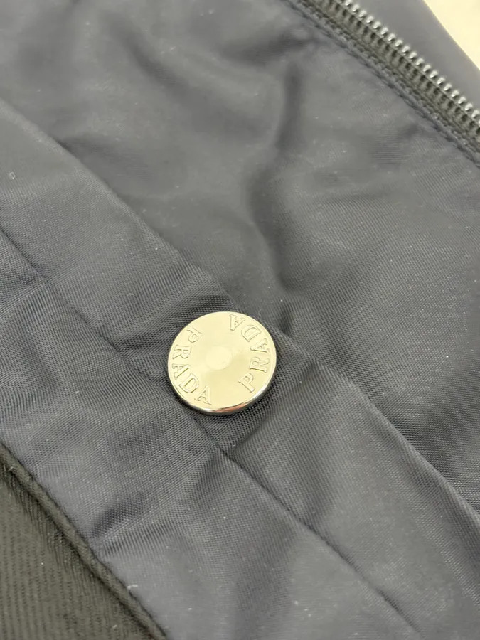 2000s Prada Navy Nylon Bomber Jacket - Image 9
