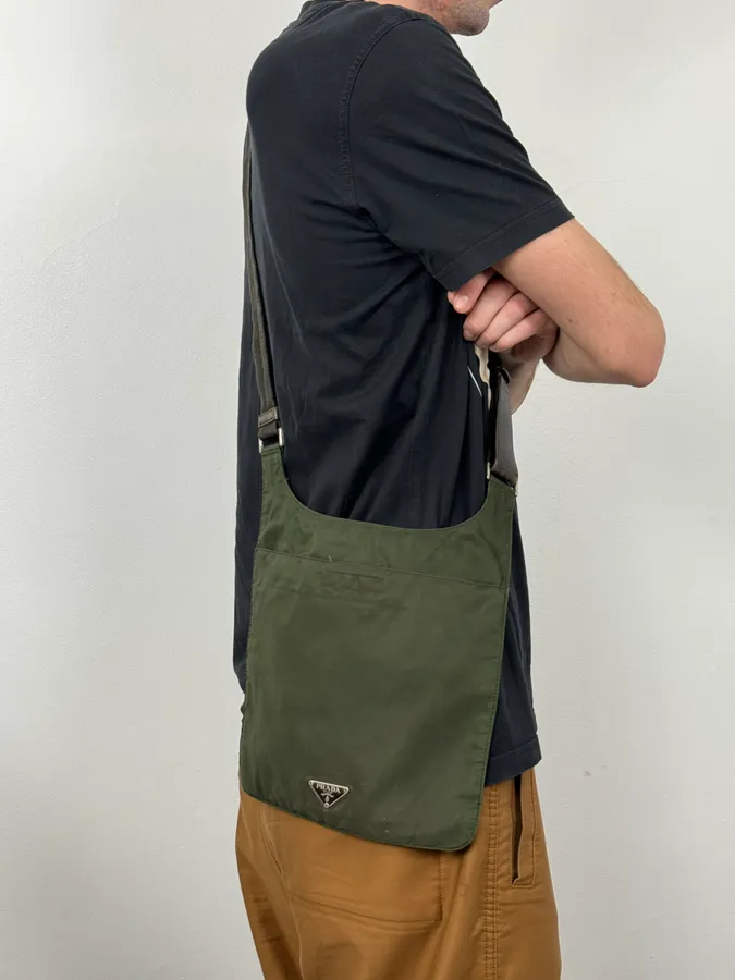 2000s Prada Olive Shoulder Bag - Image 2