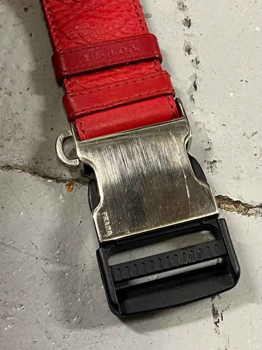 2000s Prada Red Leather Belt - Image 6
