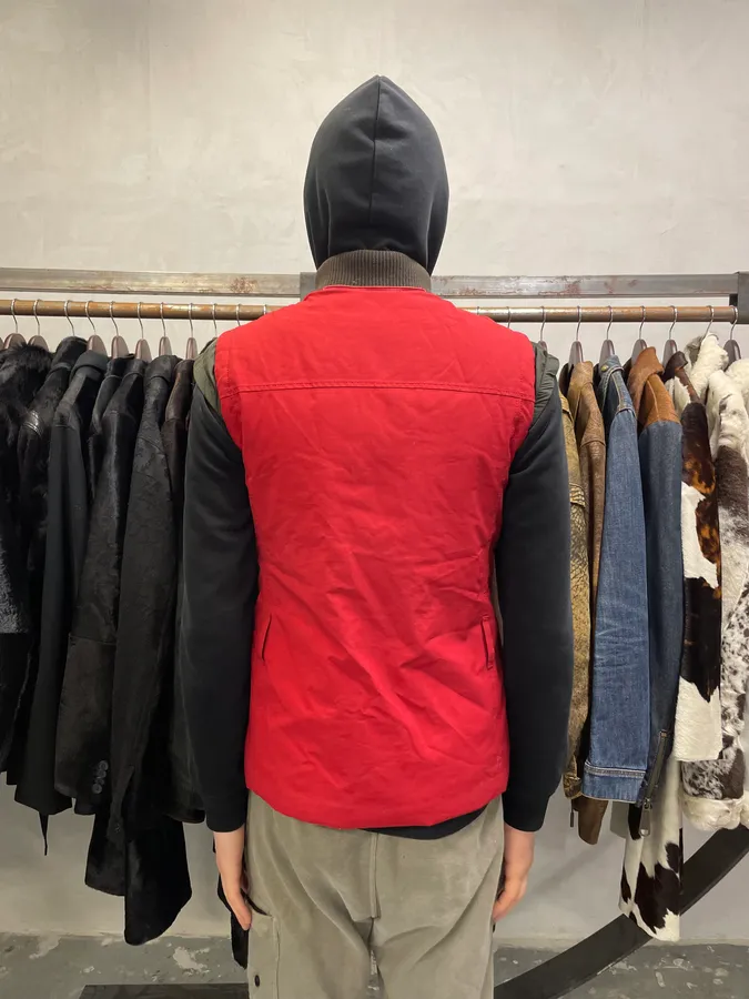 2000s Prada Red Ski Vest Jacket - Image 3