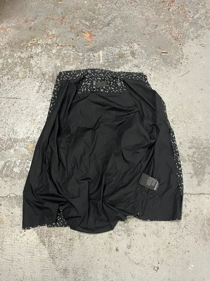 2000s Prada Rock Guitar Mafia Black Shirt - Image 8