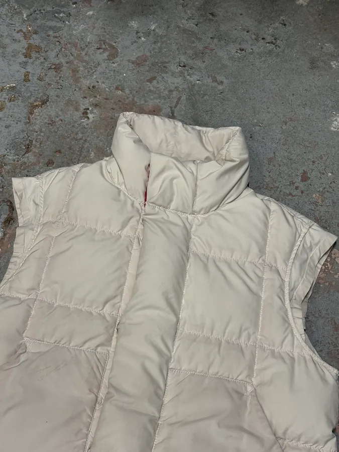 2000s Prada White Puffer Hooded Vest Jacket - Image 4