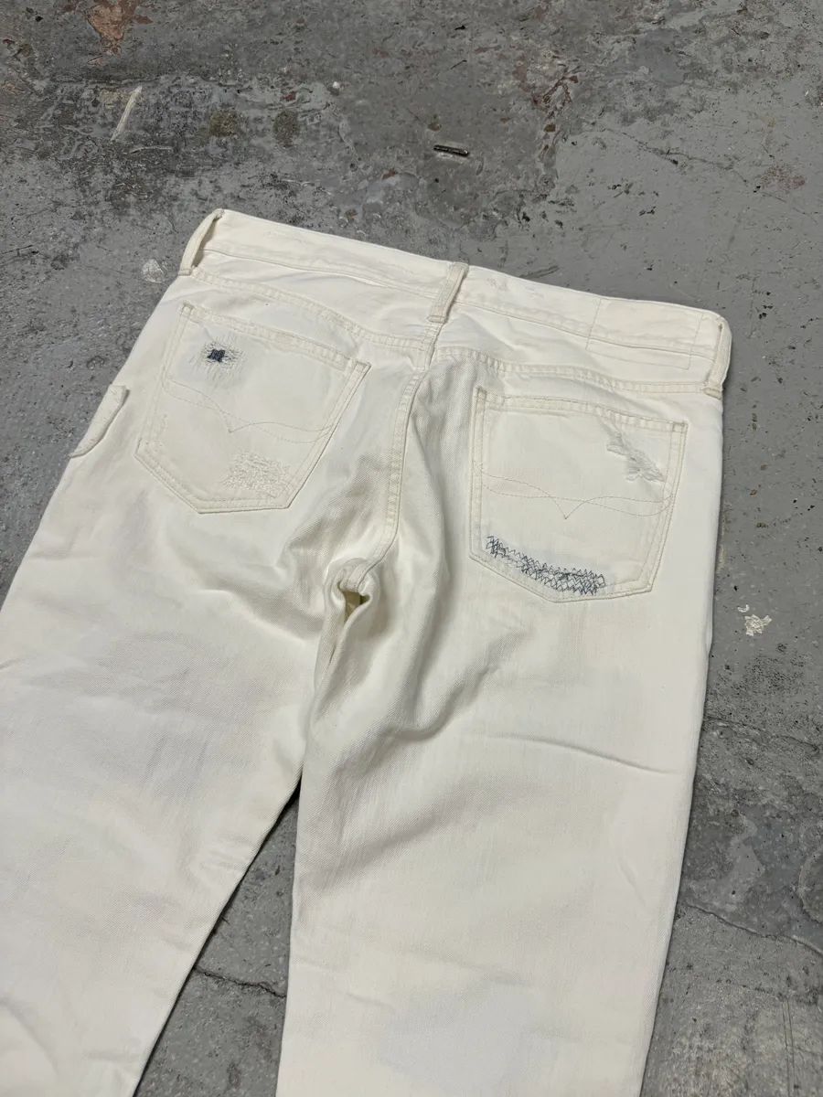 2000s Ralph Lauren White Distressed Slim Denim Jeans - Image 6
